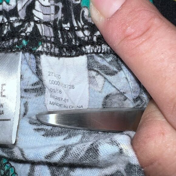 𝅺harry Potter pants large - Picture 7 of 7